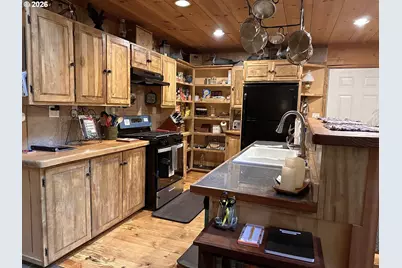 14940 Glenn Creek Ln, Coos Bay, OR 97420 - Photo 16