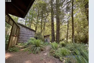 14940 Glenn Creek Ln, Coos Bay, OR 97420 - Photo 40