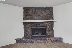 6887 B St, Springfield, OR 97478 - Photo 18