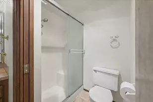 6887 B St, Springfield, OR 97478 - Photo 26