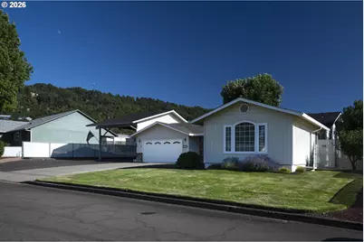 3317 W Normandy Ave, Roseburg, OR 97471 - Photo 36