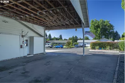 3317 W Normandy Ave, Roseburg, OR 97471 - Photo 38