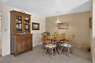 3317 W Normandy Ave, Roseburg, OR 97471 - Photo 6