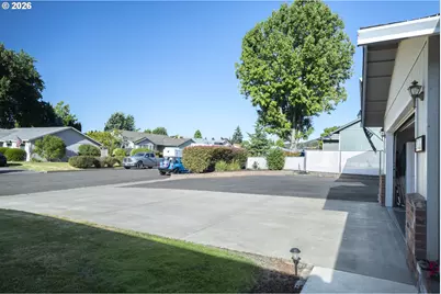 3317 W Normandy Ave, Roseburg, OR 97471 - Photo 40
