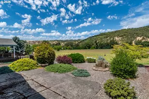 164 Jacob Hale Way, Roseburg, OR 97471 - Photo 32