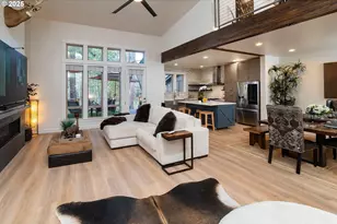 60486 Seventh Mountain Dr, Bend, OR 97702 - Photo 2