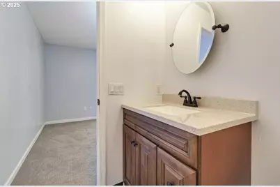 1470 SE Walnut St #210, Hillsboro, OR 97123 - Photo 16