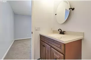 1470 SE Walnut St, Hillsboro, OR 97123 - Photo 16