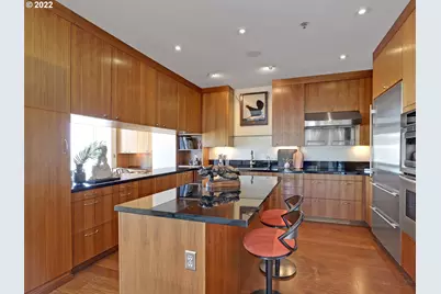 1221 SW 10th Ave #1804, Portland, OR 97205 - Photo 14