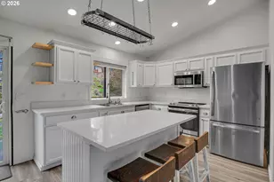 16610 SE Harold Ave, Milwaukie, OR 97267 - Photo 18