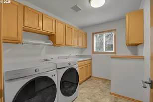 16610 SE Harold Ave, Milwaukie, OR 97267 - Photo 34