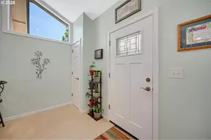 1010 Well St, Silverton, OR 97381 - Photo 8