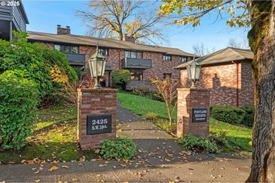 2425 SW 19th Ave #11, Portland, OR 97201 - Photo 1