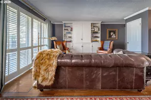 2425 SW 19th Ave, Portland, OR 97201 - Photo 6