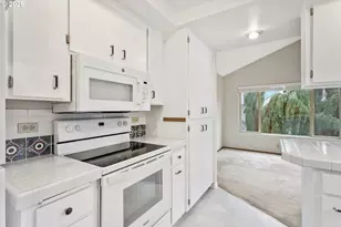 2516 SE Baypoint Dr, Vancouver, WA 98683 - Photo 4