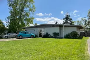 1036 SE 23rd Ave, Albany, OR 97322 - Photo 1