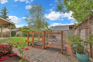 1820 Yew Ct, Junction City, OR 97448 - Photo 30