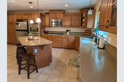 4166 SW Perkins Ave, Pendleton, OR 97801 - Photo 8