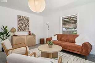 226 NE 157th Ave, Portland, OR 97230 - Photo 6