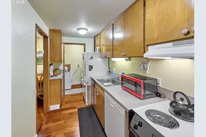 11545 SW Majestic Ln #4, Portland, OR 97224 - Photo 10