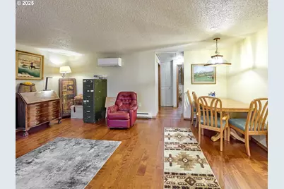 11545 SW Majestic Ln #4, Portland, OR 97224 - Photo 6