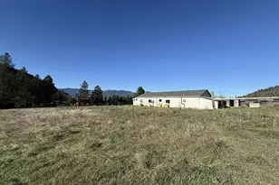 1065 Panther Gulch Rd, Williams, OR 97544 - Photo 4