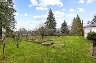 2712 NE 111th Dr, Portland, OR 97220 - Photo 32