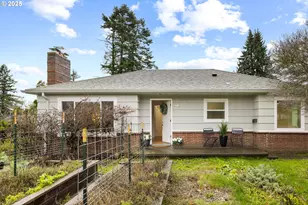 2712 NE 111th Dr, Portland, OR 97220 - Photo 2
