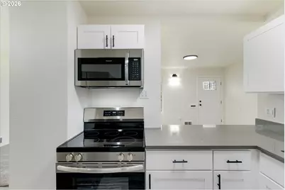 310 Cypress St, Longview, WA 98632 - Photo 10