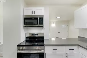 310 Cypress St, Longview, WA 98632 - Photo 10