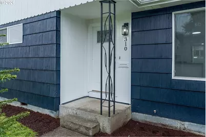 310 Cypress St, Longview, WA 98632 - Photo 2