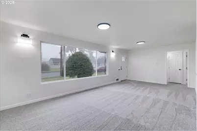 310 Cypress St, Longview, WA 98632 - Photo 4