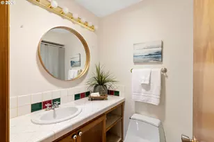 526 E Scenic Dr, The Dalles, OR 97058 - Photo 24