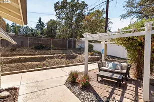 526 E Scenic Dr, The Dalles, OR 97058 - Photo 38