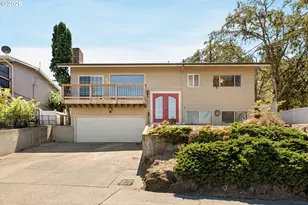 526 E Scenic Dr, The Dalles, OR 97058 - Photo 2