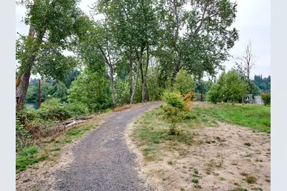 31070 SW Willamette Way E, Wilsonville, OR 97070 - Photo 38