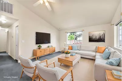 245 S 2nd St, Creswell, OR 97426 - Photo 4