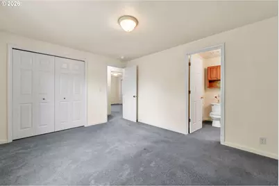 245 S 2nd St, Creswell, OR 97426 - Photo 16