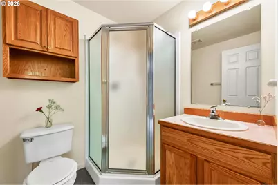 245 S 2nd St, Creswell, OR 97426 - Photo 16