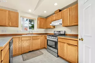 245 S 2nd St, Creswell, OR 97426 - Photo 10