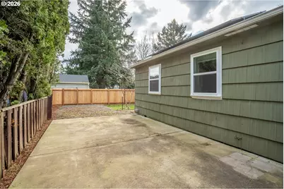 9020 SE Duke St, Portland, OR 97266 - Photo 40
