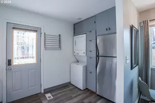 9020 SE Duke St, Portland, OR 97266 - Photo 12