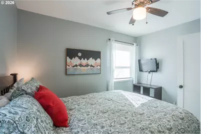 9020 SE Duke St, Portland, OR 97266 - Photo 20