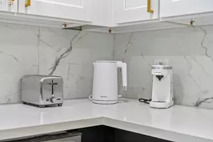 950 SE 18th Ave, Hillsboro, OR 97123 - Photo 44