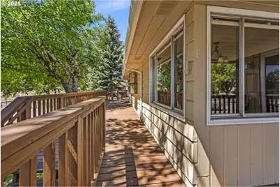 821 Bridge St, Vernonia, OR 97064 - Photo 8