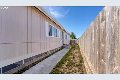 63754 Wallace Rd, Coos Bay, OR 97420 - Photo 28