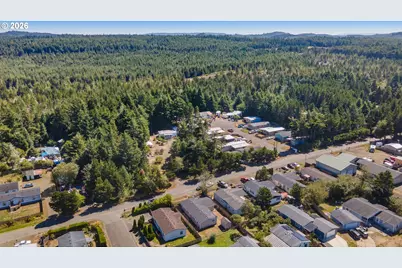 63754 Wallace Rd, Coos Bay, OR 97420 - Photo 32