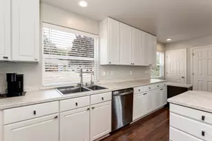 968 NW 4th Ave, Camas, WA 98607 - Photo 18