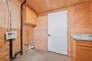320 23rd Ave, Longview, WA 98632 - Photo 10