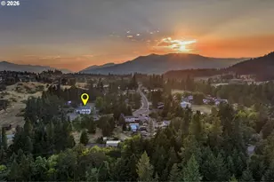 1270 N Main Ave, White Salmon, WA 98672 - Photo 48